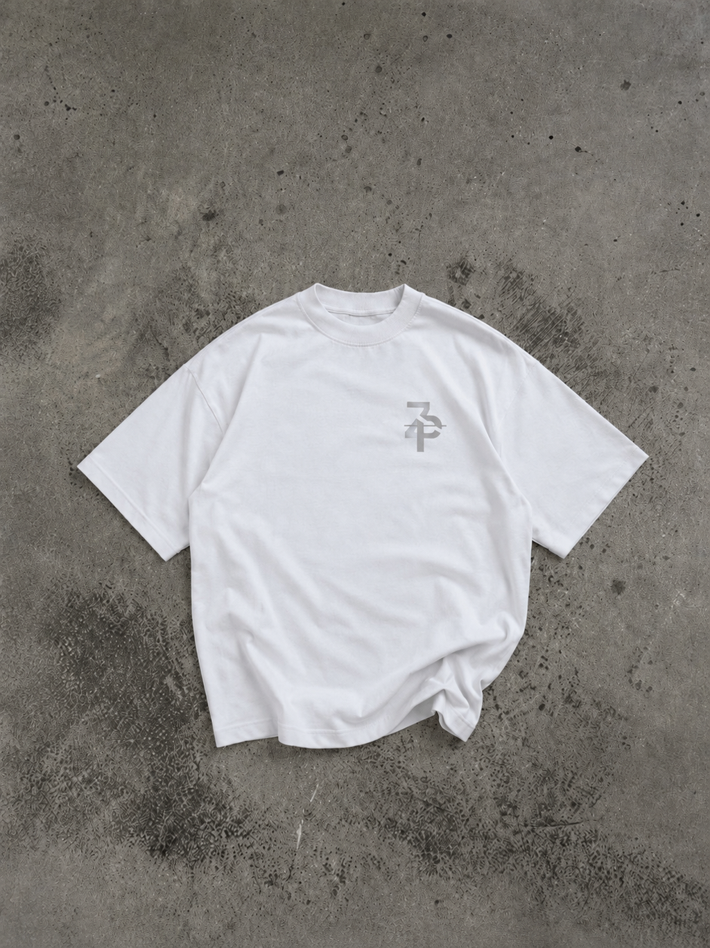 Season III BLACK-AND-WHITE TEE￼